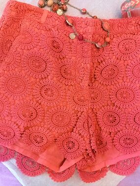 Scalloped Crochet Colette Shorts, SZ Small, RARE. Coastal Granddaughter
